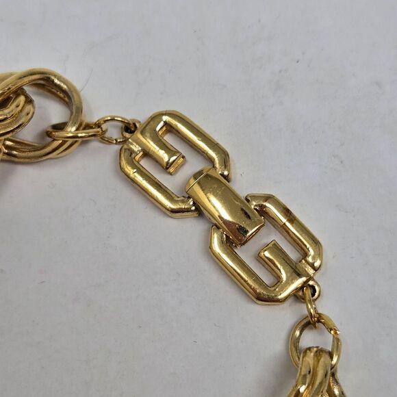 GIVENCHY Vintage Elegant Chunky Gold Plated Multi Chain "G" Clasp Bracelet - Picture 3 of 5